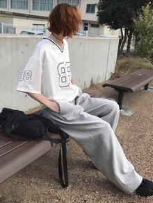 FRIFUL 女款V領數字印花休閒百搭日常穿著中袖T恤夏季圖案短袖衫 - 白色 - 查看 4