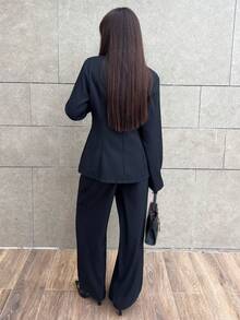 Hitanina 女士杏色厚面料V领西装外套设计黑色撞色纽扣假口袋教师制服优雅职业装，感恩节万圣节氛围，秋季新款时尚必备高端端庄长袖收腰宽松直筒裤两件套 - 黑色 - 查看 2