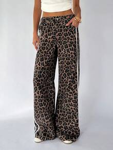 TRNVIE 时尚休闲织带豹纹低腰直筒牛仔裤 - 棕色 - 查看 4