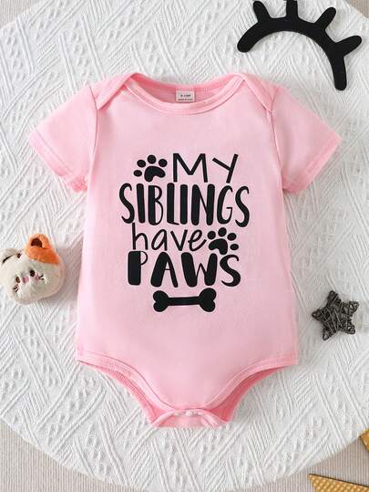 SHEIN Baby Boys & Girls Infant Casual All-Match Letter Print Round Neck Short Sleeve Romper, Soft & Comfortable Knit Fabric, Suitable For Daily Wear & Outdoor Activities, Spring/Summer