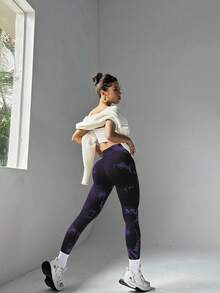 SHEIN Sports 扎染无缝高弹力运动紧身裤 运动工作室高腰无缝修身女士紧身裤 - 弹性柔软透气四向弹力紧身裤，适合跑步、骑行、瑜伽、匹克球等运动休闲穿着 - 彩色 - 查看 2