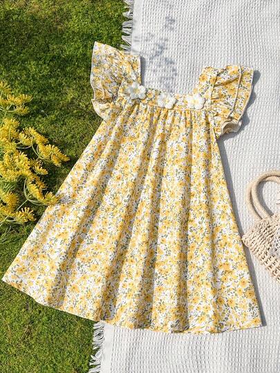 SHEIN Vintaside Kids Đầm chữ A dáng rộng, tay loe, cổ vuông, họa tiết hoa, kẻ sọc xanh trắng cho bé gái, thích hợp mặc thường ngày, đi biển, đi nghỉ mát mùa hè.