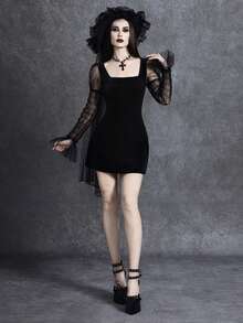 Glisette Vestido Curto Feminino com Decote Quadrado, Manga Longa, Veludo e Renda Franzida em Patchwork - Preto - Visão 6