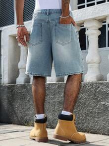 Manfinity EMRG Men's Casual Streetwear Distressed Denim Shorts With 3D Text Design - Light Wash - View 2