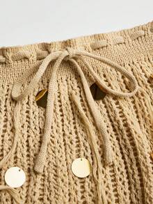 SOLERSUN 这款女士夏季度假套装包含一件亮片编织无袖露背镂空迷你连衣裙，包括一件挂脖上衣和一条饰有亮片贴花的镂空流苏迷你裙。非常适合夏季海滩度假和泳池边休闲时光。 - 咖啡棕 - 查看 8