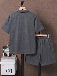 SHEIN 2件套青少年男童宽松纯色翻领短袖polo衫和短裤套装，休闲装，适合通勤、上学、日常、运动，春夏皆宜 - 灰色 - 查看 4