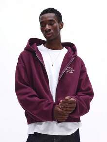 SUMWON 酒红色短款拉链连帽衫，饰有白色刺绣品牌标识，适合休闲街头风和叠穿。 - 中紫紅色 - 查看 5