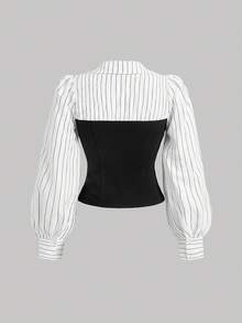 SHEIN MOD Camisa halter ajustada de talla grande con de color negro y blanco, rayas, patchwork asimétrico y aberturas - Blanco y Negro - Ver 2