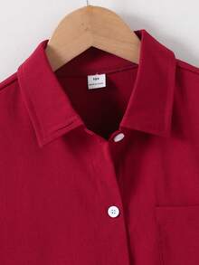 SHEIN Vår/Sommar Lös Avslappnad Texturerad Tyg Nedfällbar Krage Öppen Fram Äkta Fickdesign Pojkskjorta - Röd - Visa 3