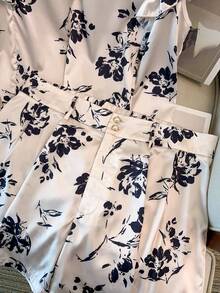 GlowEve CURVE Conjunto feminino elegante e casual de blusa com estampa floral e shorts, com mangas curtas. - Damasco - Ver 5