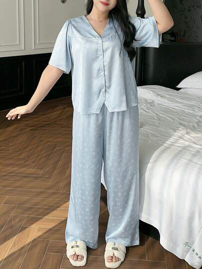 Dazy Plus 大码优雅蝴蝶提花短袖上衣和裤子睡衣套装，夏季