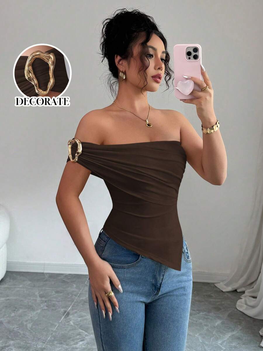 Rafferiza 女士夏季不对称下摆装饰肩部衬衫,优雅修身款上衣 - 咖啡棕 - 查看 1