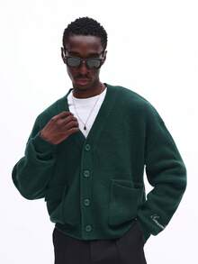 SUMWON Cárdigan de punto verde bosque con cierre delantero de botones y bolsillos laterales, ajuste corto, manga larga y cuello en V de punto grueso - Verde Oscuro - Ver 4