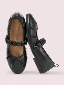 CUCCOO DOLLMOD Vintage French Niche Pointed Toe Criss-Cross Strap Flats, Comfortable Low Heel Retro Casual Shoes - Black - View 2