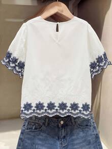 SHEIN Frenchy 大码女式休闲刺绣下摆衬衫，百搭日常穿着 - 白色 - 查看 2