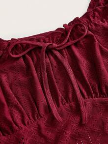 SHEIN EZwear Áo hai dây cỡ lớn màu đỏ rượu vang lãng mạn, chất liệu voan mỏng, có bèo nhún ở gấu, thời trang và đa năng, phù hợp cho kỳ nghỉ xuân/hè. - Màu Đỏ Sâu - Xem 3