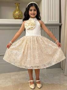 Vestido infantil elegante com bordado floral em tule, sem mangas, gola redonda, cintura marcada e modelagem evasê, estilo princesa, para daminhas de honra, cor damasco. - Damasco - Ver 4