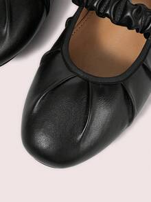 CUCCOO DOLLMOD Vintage French Niche Pointed Toe Criss-Cross Strap Flats, Comfortable Low Heel Retro Casual Shoes - Black - View 7