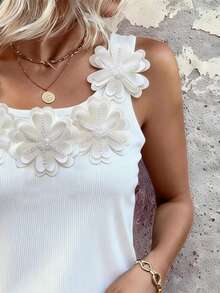 EMERY ROSE 3D Floral Decor Minimalist Square Neck Tank Top, Gift For Friends - White - View 3