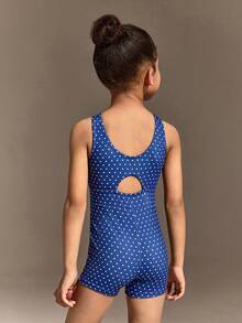 这款女童无袖连体衣采用蓝色底白色波点印花面料，高弹力设计，背部时尚镂空，活动自如，适合体操、瑜伽、居家锻炼以及日常休闲穿着。 - 藍色 - 查看 4