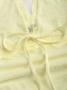 Sweetra 性感露背蕾丝边饰纹理面料飘逸A字褶皱优雅连衣裙 - 黃色 - 查看 3