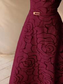 MOTF PREMIUM 法式优雅连衣裙，女士无肩带玫瑰花卉A字型喇叭裙摆礼服 - 酒紅色 - 查看 6