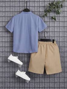 SHEIN Conjunto de camisa de cuello mao y pantalones cortos para niño preadolescente, adecuado para el verano - Azul - Ver 2