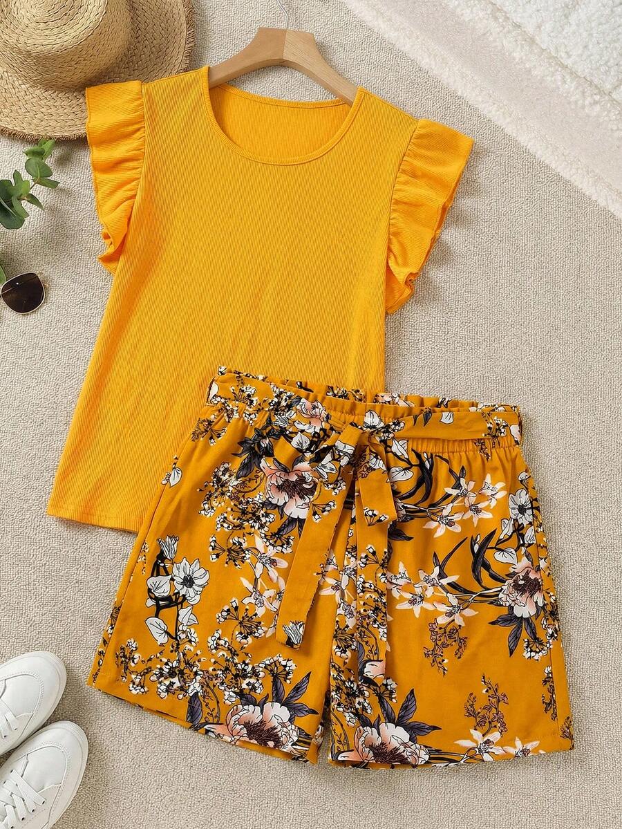 SHEIN LUNE 大尺碼女款黃色夏季兩件套,純色圓領荷葉袖上衣 & 花卉印花短褲,波西米亞度假假日穿搭,青少年女孩套裝 - 黃色 - 查看 1