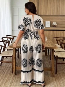 SHEIN LUNE Mono informal de talla grande para mujer con estampado floral de colocación de unicolor y cintura plisada, para primavera/verano - Multicolor - Ver 2