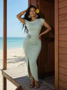 SHEIN Lady 女士度假纯色斜肩3D花卉装饰侧开衩修身中长连衣裙 - 淺綠色 - 查看 4