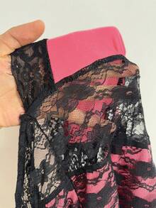 NU&NOW Große Größen Damen sexy figurbetontes Mini-Kleid mit Spitzen-Halskrause - Pink - Übersicht 4