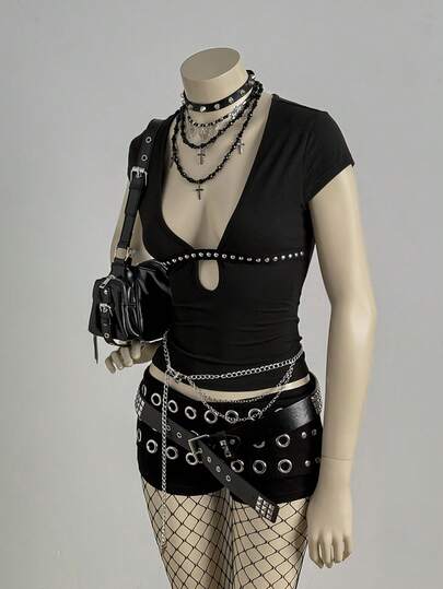 EgrlEra 女士性感哥特朋克风深V领铆钉装饰短袖修身T恤，夏季