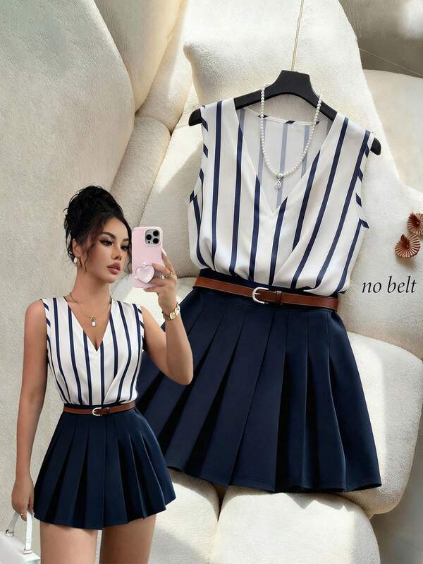 Franclia 1 conjunto de camisa de mujer de cuello en V sin mangas ajustada a rayas, combinada con una falda plisada de color azul marino de moda