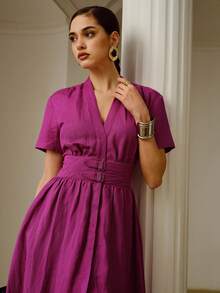 ZEYLAH Đầm midi tay ngắn bằng vải lanh, cổ chữ V sâu, trang trí khóa kim loại ở eo. - Màu tím - Xem 8