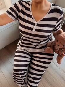 Dream Adore Plus Size V-Neck Button Knit Fitted Short Sleeve Pajama Set With Heart Print - Multicolor - View 4