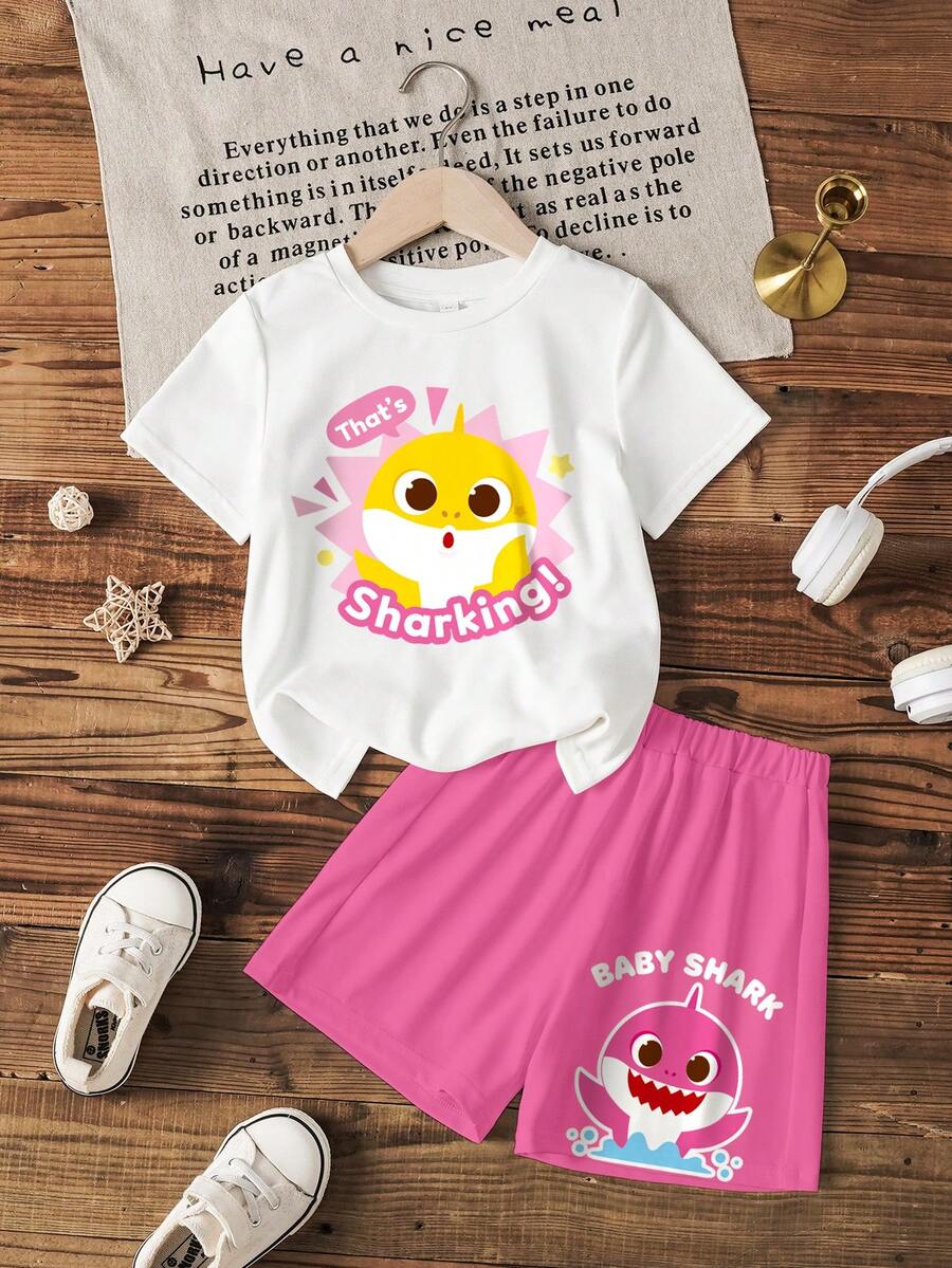 BABY SHARK X SHEIN 女童休闲卡通印花T恤短裤套装，夏季 - 白色 - 查看 1