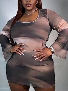 Truni Vestido mini de manga acampanada transparente y sexy con estampado degradado y espalda descubierta para mujer de talla grande, ideal para vacaciones, playa, festivales de música y uso casual - Púrpura polvoriento - Ver 4