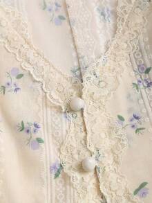 Sweetra Women's Sweet & Cute Casual Daily Wear Fashion Versatile Embroidered & Printed Fabric Splicing Lace Trim Waist V-Neck Short Sleeve Cropped Blouse, Spring/Summer - Multicolor - View 5