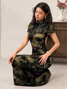 EastFlair Đầm đuôi cá ôm dáng tay ngắn, cổ áo hở lưng, in hình rồng Trung Quốc dành cho nữ. - Đen và vàng - Xem 6