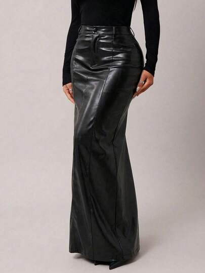 Radiana Women's Fashionable Minimalist Black PU High Waist Slim Fit Straight Skirt, Retro Chic Elegant Faux Leather Skirt, Casual Business Wear Suitable For Daily Outings, Business, Office, Commuting, Stretchy PU Material, Body-Hugging, Easy To Match, All-Match Versatile Bottom
