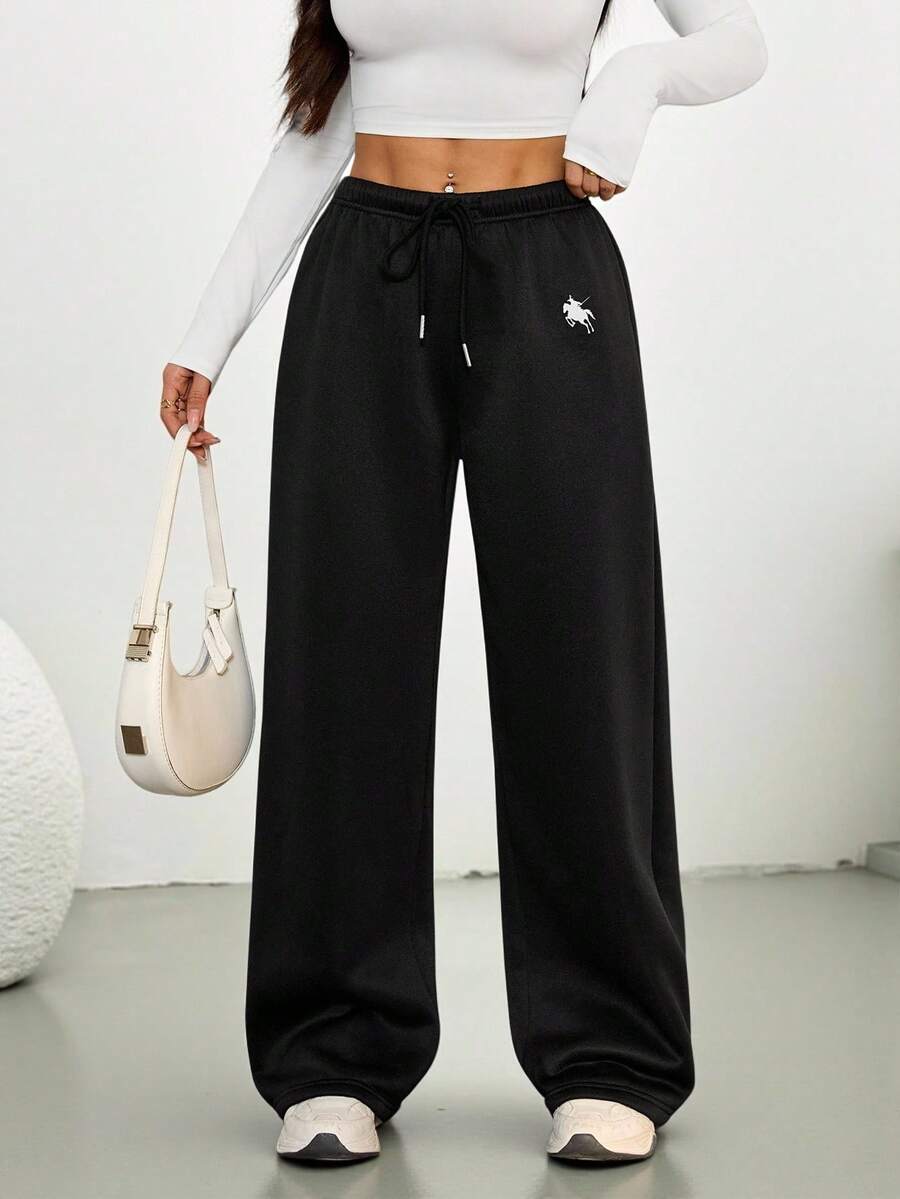 SHEIN PETITE 休闲运动风小马图案女式秋冬宽松抽绳腰运动裤，适合上学季和日常穿着，学院风