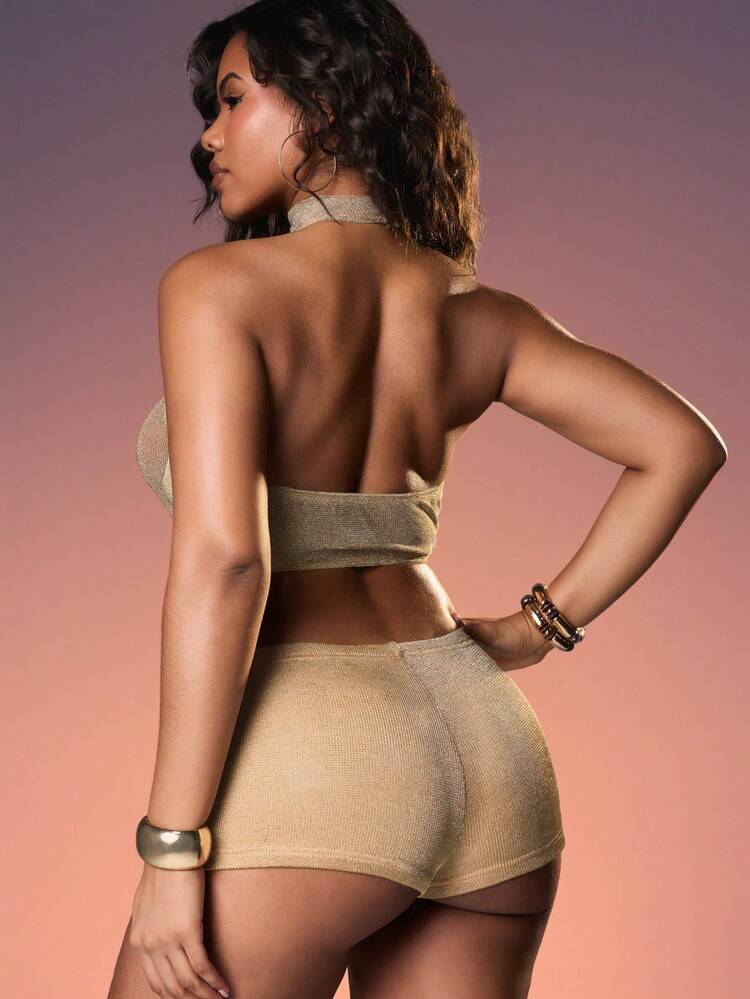 MISSGUIDED Ribbed Knit High Neck Halter Crop Top With Gold Tone Belt Detail For Summer Casual Wear