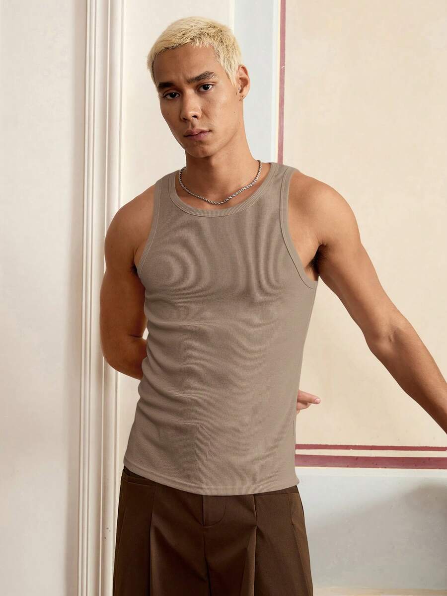 SWAVVY Camiseta interior ajustada de moda casual y versátil para hombres, de talla estándar, de cuello redondo, sin mangas, de color marrón, de canalé - Caqui - Ver 1