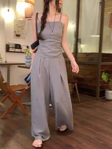 DAZY Conjunto informal de 2 piezas para mujer con top de tirantes plisado de unicolor y pantalones anchos plisados, conjunto de ropa de estar en casa para verano - Gris - Ver 6