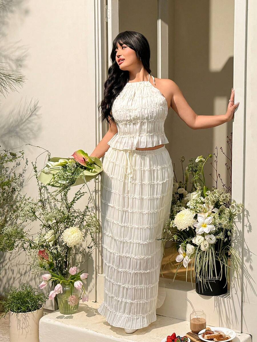 SHEIN EZwear 波西米亚波浪纹吊带露背吊带衫和荷叶边长裙两件套，大码，浪漫度假风，春夏款 - 米色 - 查看 1