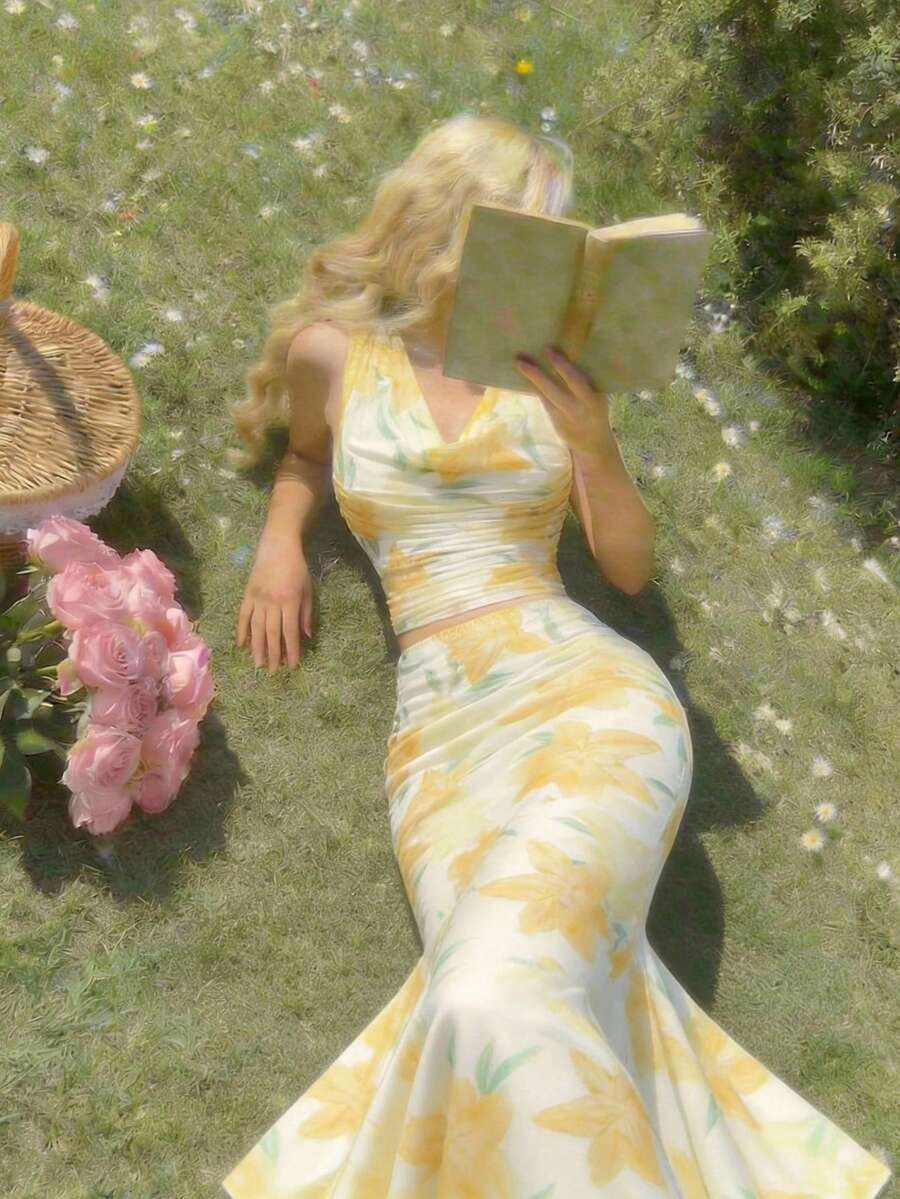 SHEIN MOD 梦幻浪漫黄色花卉印花垂褶领两件套——美人鱼裙摆，珍珠链饰，适合花园茶会、约会、派对、女士春夏装、春假、度假、野餐、节日、生日等场合 - 黃色 - 查看 1