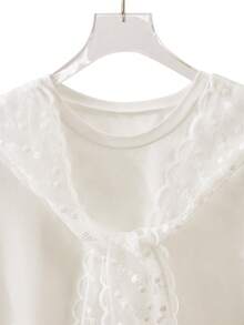 GlowEve 白色法式圆领短袖蕾丝披肩女式T恤 - 白色 - 查看 6