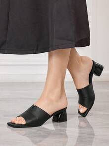 Sleekvia Black Patchwork Wide Strap Minimalist Fashion Chunky Mid-Heel Sandals - Dark Black - View 3