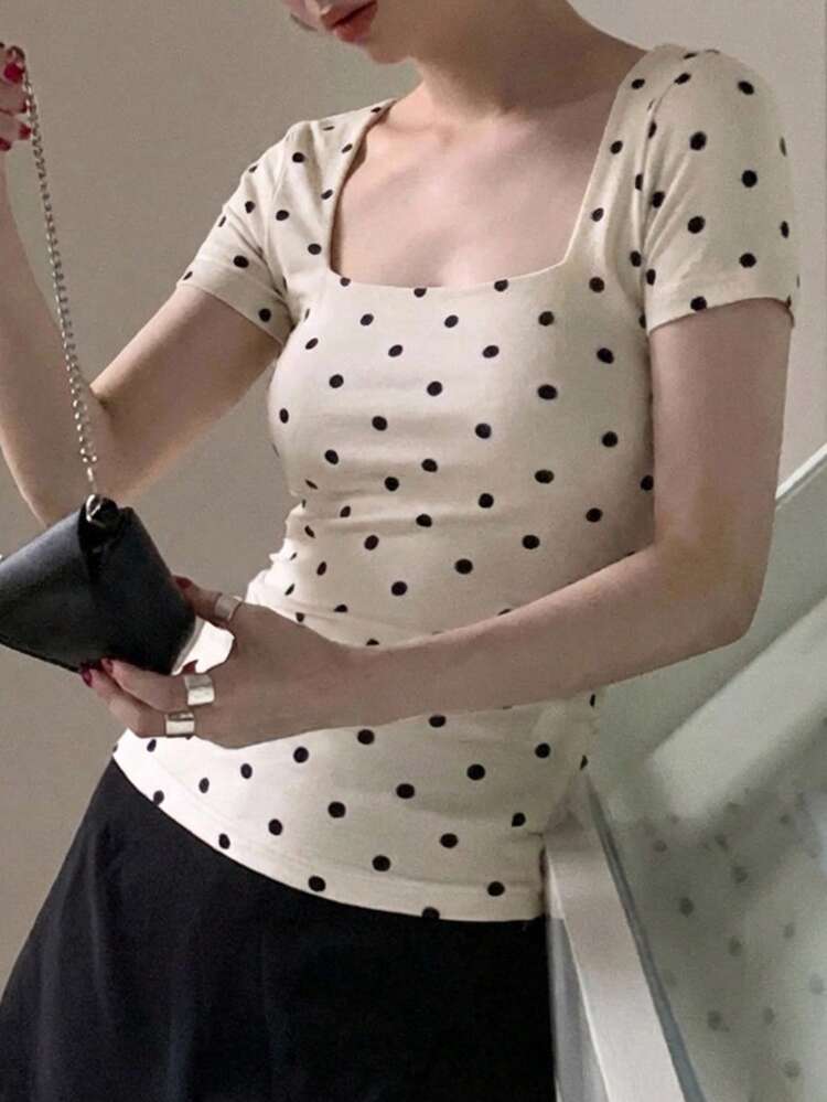 Women's Round Neck Polka Dot Print Ruched Short Sleeve Fitted T-Shirt