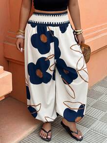 SHEIN LUNE Quần ống loe cạp chun dành cho nữ cỡ lớn, quần dài thoải mái cho kỳ nghỉ, họa tiết hoa thời trang, thích hợp cho mùa hè. - Nhiều màu - Xem 4